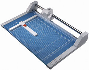 Rollschneider, für Format A4,