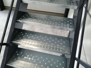 Treppe 45 Grad,1 Steigung Anschluß gerade